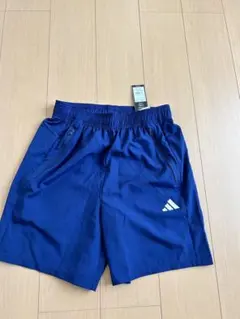 新品adidas アディダスメンズ ハーフパンツ ショートパンツLサイズのサムネイル