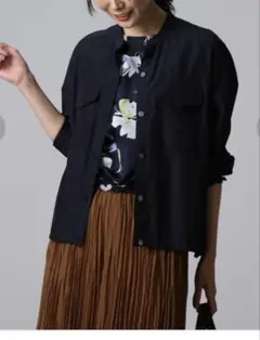 【美品】UNTITLED シアーシャツジャケットのサムネイル
