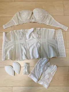 ブライダルインナー SQRE B70