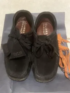 clarks クラークス　ワラビー　黒　スエード　22.5 UK3h