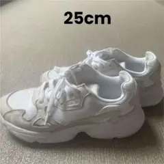 タイムセール‼️スニーカー　アディダス　美品