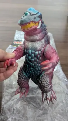 シカルナ工房　世界の怪獣シリーズ「ザゴラ山中の怪獣」ソフビ　ザゴラ　パチ怪獣のサムネイル