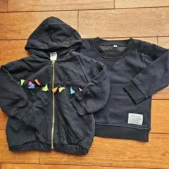 黒パーカー、裏起毛黒トレーナー2枚組　size95