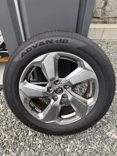 トヨタ RAV4 PHV 純正ホイール 18×7J（35） - メルカリ