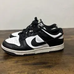 Nike Dunk Low ブラック　パンダ