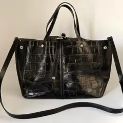 BARCOS クロコダイル型押しシャイニングレザートート