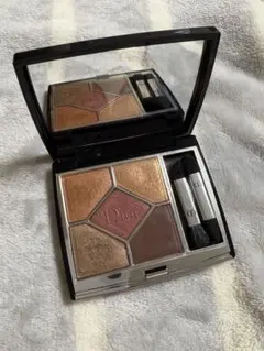 dior サンククルールクチュール　689 ミッツァ　Dior MITZAH