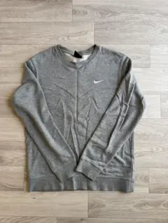 Nike グレー トレーナー L