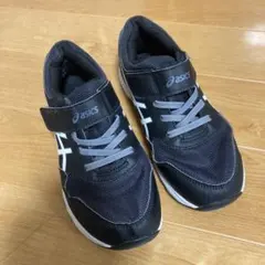 アシックス スニーカー　22.0 キッズ　黒　ブラック　レーザービーム