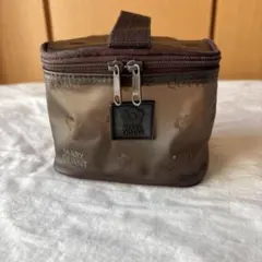 ⭐️MARY QUANT ⭐️マリークヮント ・ポーチ 防水　ナイロン　海　プールのサムネイル