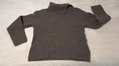 変形タートルネックセーター