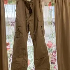 Nike ベージュ カーゴパンツ