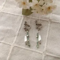 No.52 真珠風ドロップ♡アクセントイヤリング