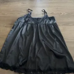 しまむら　サテンキャミ