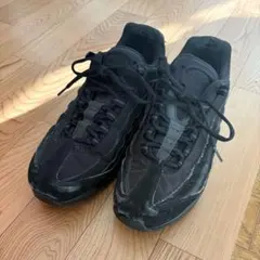 Nike Air Max 95 ナイキ エアマックス　トリプルブラック