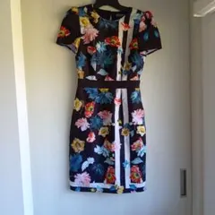 リトルミストレス花柄 半袖 ひざ丈ワンピース ブラック