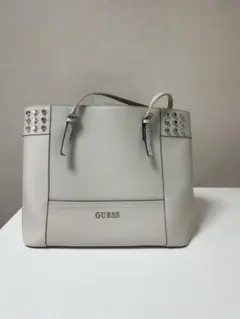 GUESS スタッズ付きトートバッグ