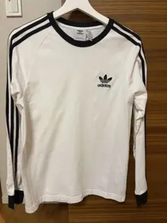 未使用アディダス3本ライン スリーストライプス ロンT
