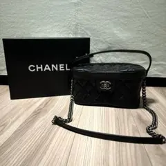 CHANEL - 香奈兒BOY手提化妝箱