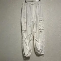 パラシュートカーゴパンツ　GU ジーユー