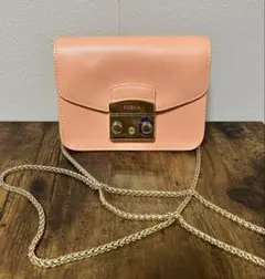 FURLA ピンク レザー ショルダーバッグ