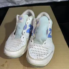 ニューバランス　スニーカー　！66