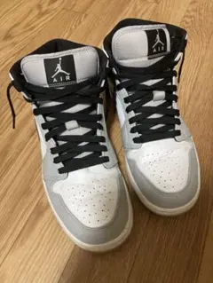Air Jordan ハイカットスニーカー ホワイト/グレー　　箱無しのサムネイル