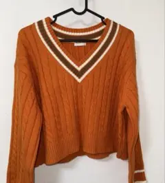 オレンジ Vネック ニット Mサイズ