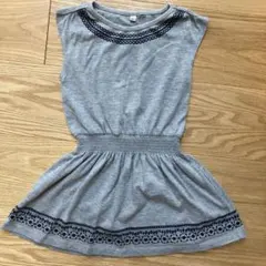 キッズ120センチ　ノースリーブワンピース　グレー