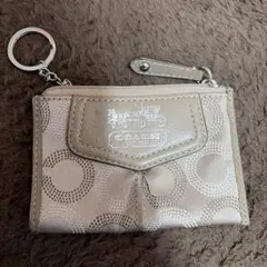 COACH ベージュ カードケース コインケース　チェーン付き
