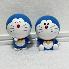 【2体セット】ドラえもん ガチャガチャ フィギュア（にっこり＆お座り）