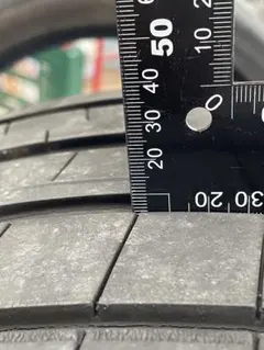 グリーンランダー 215/45r18 使用距離100km タイヤ4本 - メルカリ
