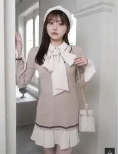 新品未開封　シャツドッキングプリーツワンピース　ベージュ　リップサービス