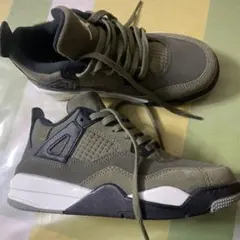 Jordan 4 Retro Olive スニーカー 20CMのサムネイル