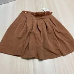 スカートのサムネイル