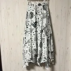 アミナ　変形フレアロングスカート　グリーン&ホワイトのサムネイル