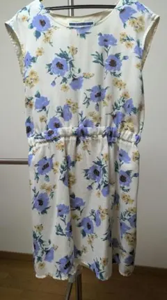 THE EMPORIUM 花柄ノースリーブワンピース M