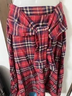 リボン付きレッド系チェックフレアスカート