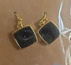 【⠀値下げ価格 】ドゥルージー スクエア型ピアス 黒 ブラック シック 天然石