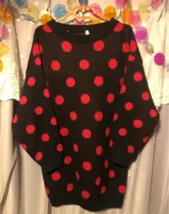 赤 黒 ドット柄 ロングセーター