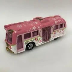 トミカ　ディズニーリゾートクルーザー　桜