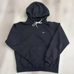 ナイキ　トレーナー　フード付き