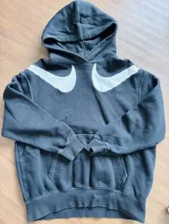 Nike ダークグレー フード付きパーカー