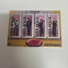 StrayKids TOY WORLD 入場　特典　カード