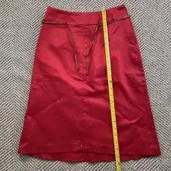 ofuon 赤のひざ丈タイトスカート　ストレッチ