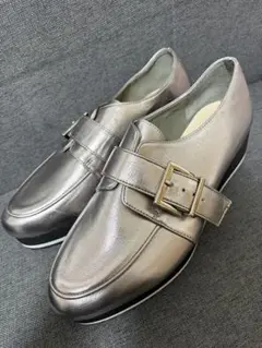 ORiental TRaffic メタリックシルバー ベルト付きローファー