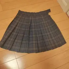 制服　プリーツスカート