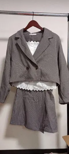 コーデ売り チェック柄クロップドジャケットとスカートセットアップ