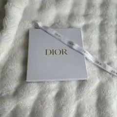 Dior ギフトボックス ホワイト