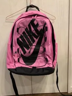 NIKE ピンクリュック　26Lのサムネイル